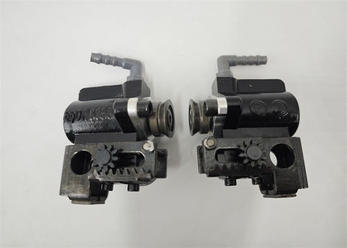 Latest company news about Heidelberg SM102 & SM72 MO Performance dengan asli 41.028.046F dan 41.028.056F Mengirim Suckers